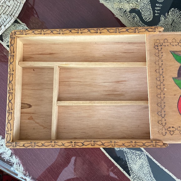 Vintage Pyrography Fruit Trinket Wooden Box - Picture 12 of 15